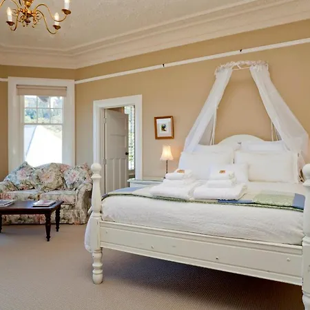 St Leonards Lodge Dunedin Room photo