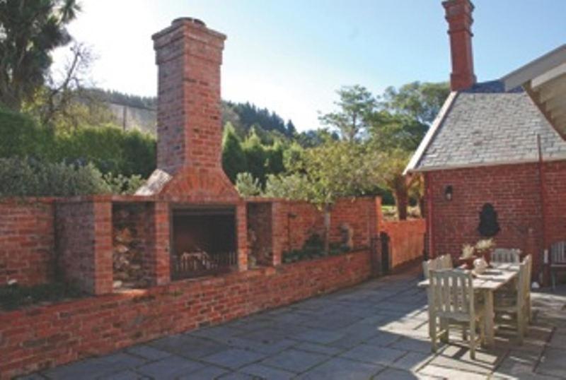 Lodge St Leonards